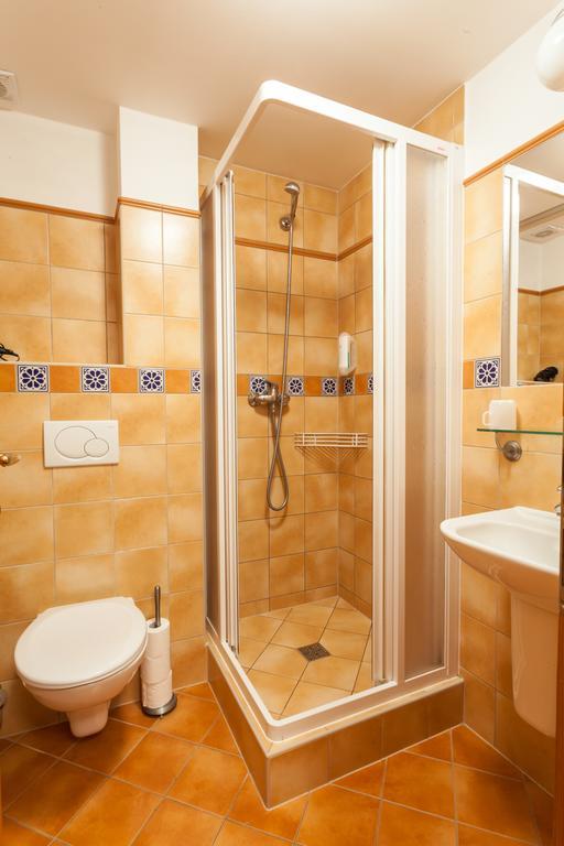 Haus Wildbach - Baranek Resorts Леоганг Экстерьер фото